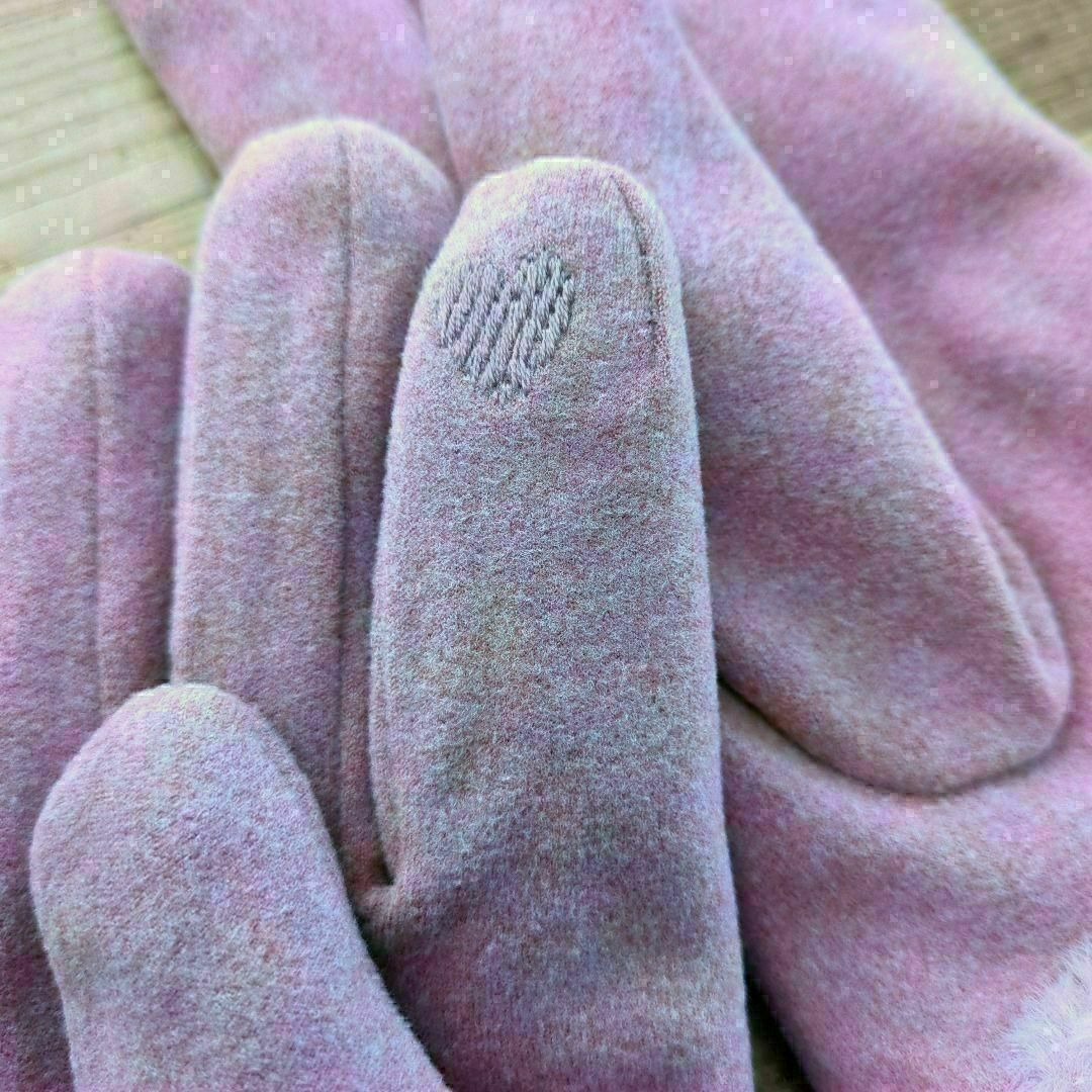最終お値下げ　あったかレディースボア手袋　スマホ対応　防寒　防風　裏起毛　ピンク レディースのファッション小物(手袋)の商品写真