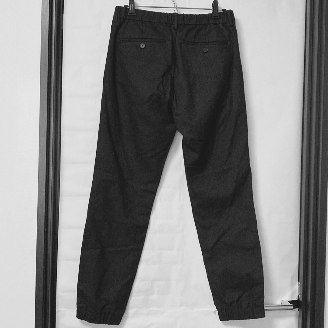 UNIQLO(ユニクロ)の【新品タグ付美品２点】ユニクロ ジョガーパンツ メンズS グレー ネイビー 綿 メンズのパンツ(その他)の商品写真