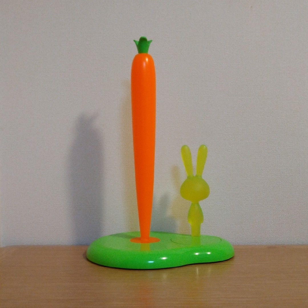 ALESSI(アレッシィ)の⏬週末限定⏬ALESSI キッチンペーパーホルダー  Bunny&Carrot インテリア/住まい/日用品のキッチン/食器(収納/キッチン雑貨)の商品写真