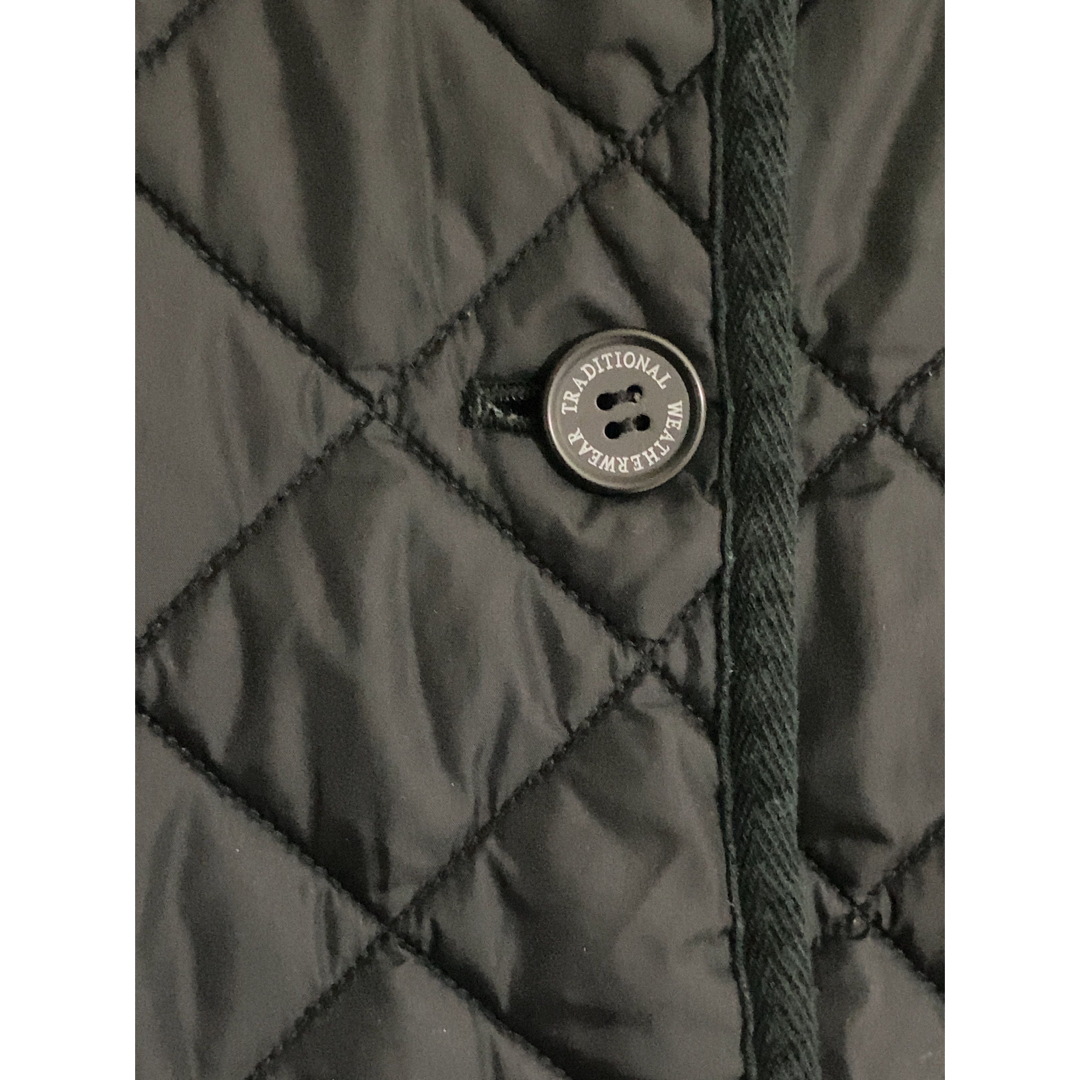 TRADITIONAL WEATHERWEAR(トラディショナルウェザーウェア)の冬物セール　トラディショナルウェザーウェア キルティングコート　黒 レディースのジャケット/アウター(トレンチコート)の商品写真