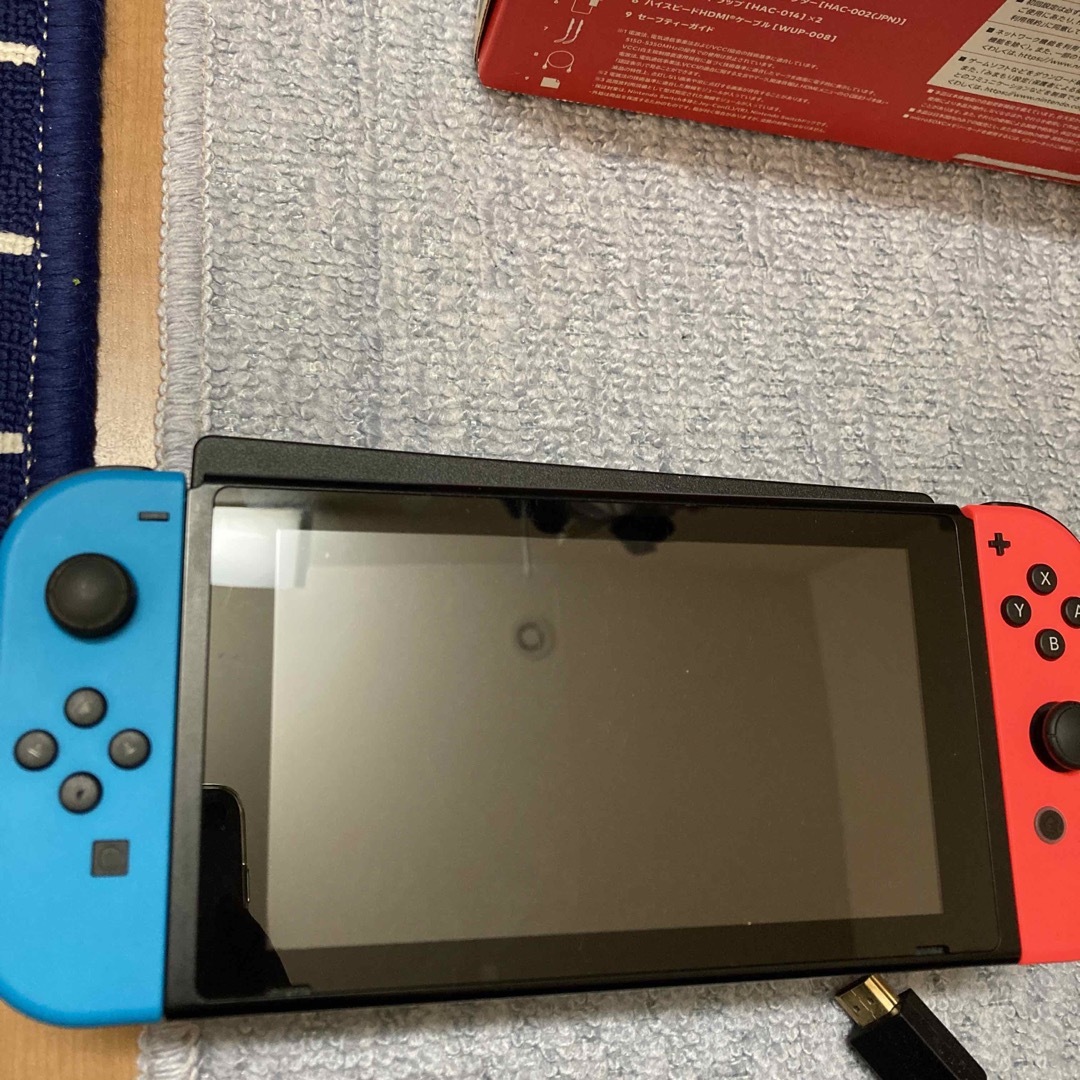 Nintendo Switch(ニンテンドースイッチ)のNintendo Switch JOY-CON(L) (R)本体セット中古動作品 エンタメ/ホビーのゲームソフト/ゲーム機本体(携帯用ゲーム機本体)の商品写真