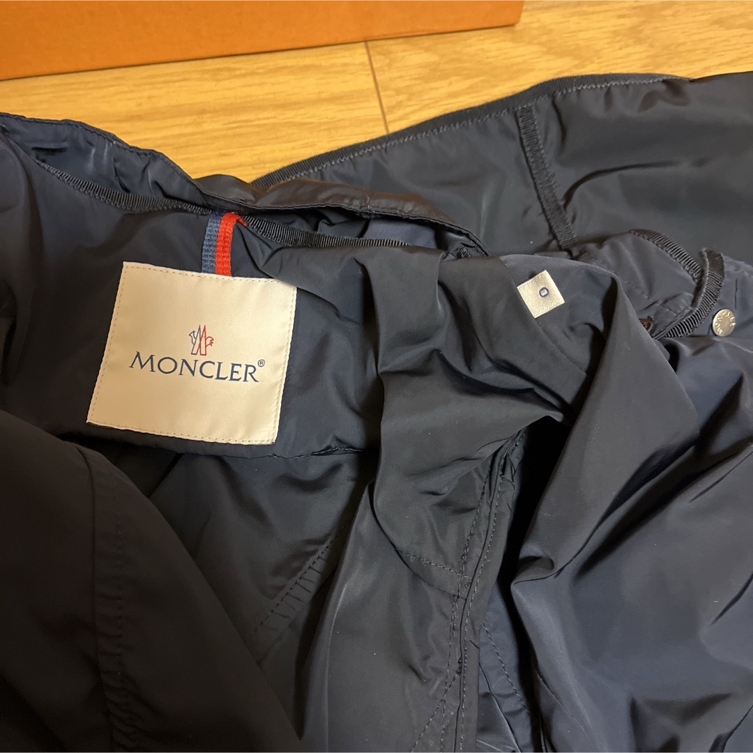 MONCLER(モンクレール)の美品 モンクレール　アンテミス スプリングコート　ネイビー0 MONCLER  レディースのジャケット/アウター(スプリングコート)の商品写真