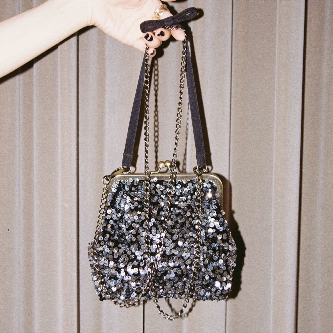 bibiy新品ODETTE GLITTER BAGピンク裏面ショルダーバッグの通販 bibiy新品ODETTE GLITTER BAGピンク裏面ショルダーバッグの通販