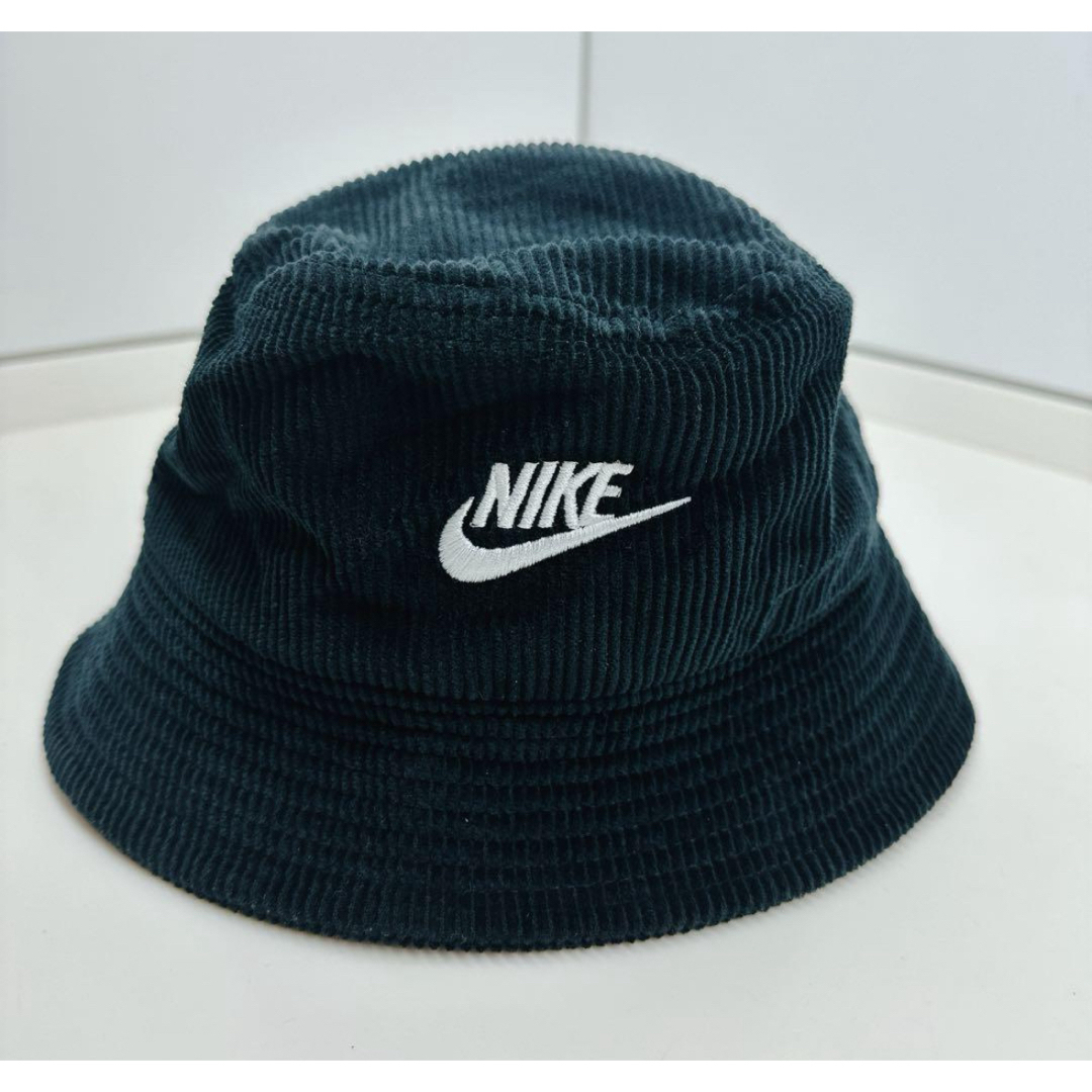 NIKE(ナイキ)のNIKE(ナイキ) コーデュロイ バケットハット S／ M メンズの帽子(ハット)の商品写真