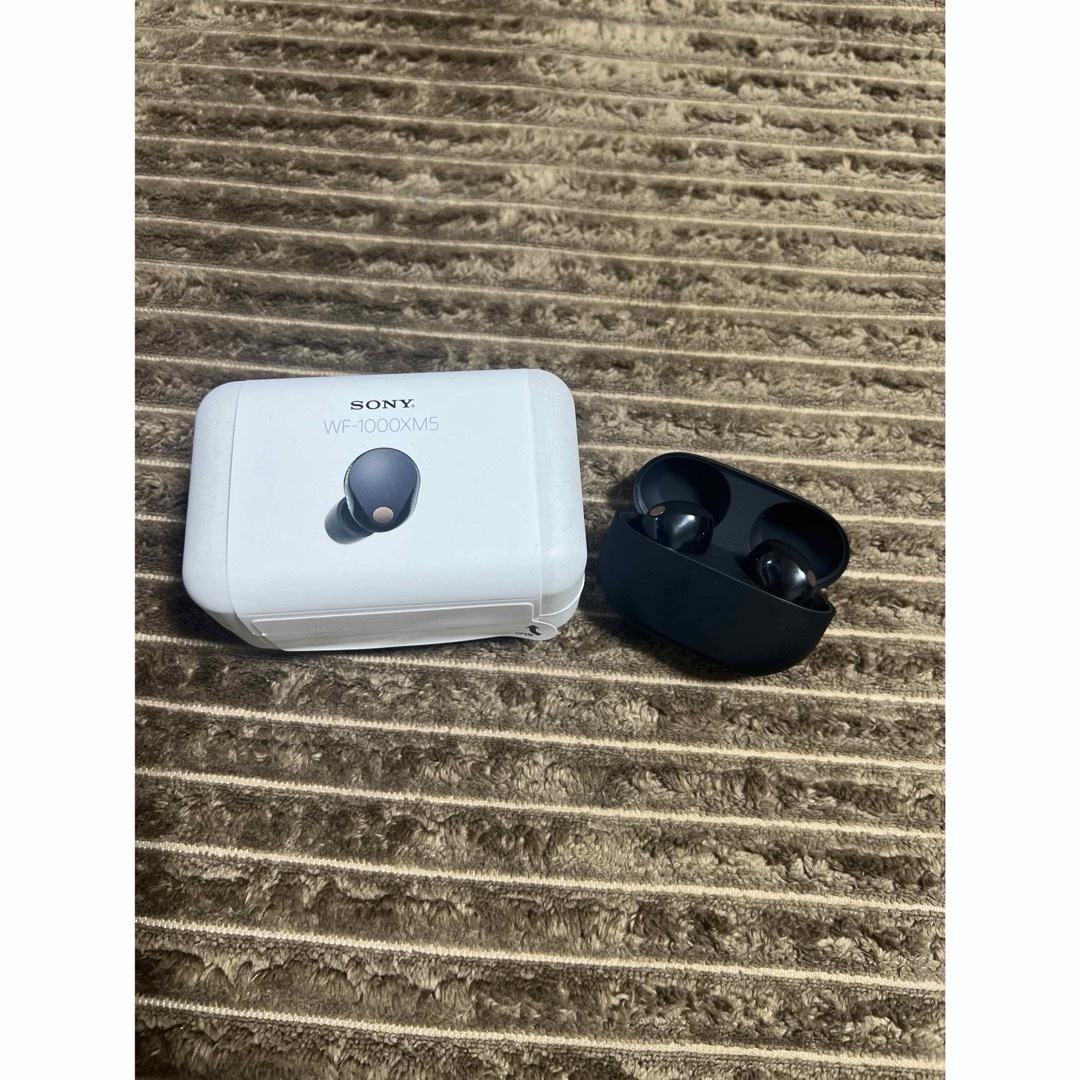 【中古/美品】SONY WF-1000XM5 ブラック スマホ/家電/カメラのオーディオ機器(ヘッドフォン/イヤフォン)の商品写真