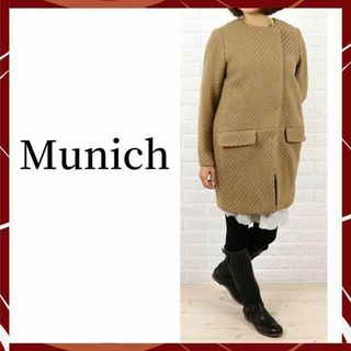 ミューニック(MUNICH)の【新品 タグ付き】ミューニック-Munich-ノーカラーロービングコート(ロングコート)