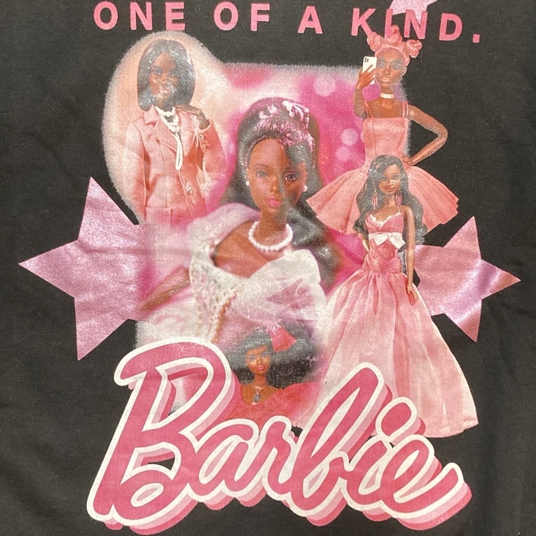 Barbie(バービー)のBarbie柄の可愛いスウェットパーカー新品バービーオーバーサイズフーディ長袖 レディースのトップス(パーカー)の商品写真