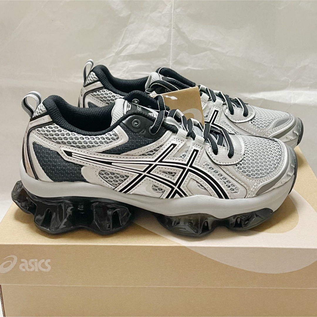 asics(アシックス)のAsics Gel-Quantum Kinetic Pure Silver 24 レディースの靴/シューズ(スニーカー)の商品写真