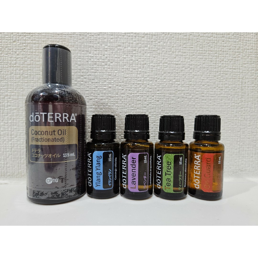 doTERRA(ドテラ)の※鶴様専用※【おまとめ価格】ドテラ　9点 コスメ/美容のリラクゼーション(エッセンシャルオイル（精油）)の商品写真