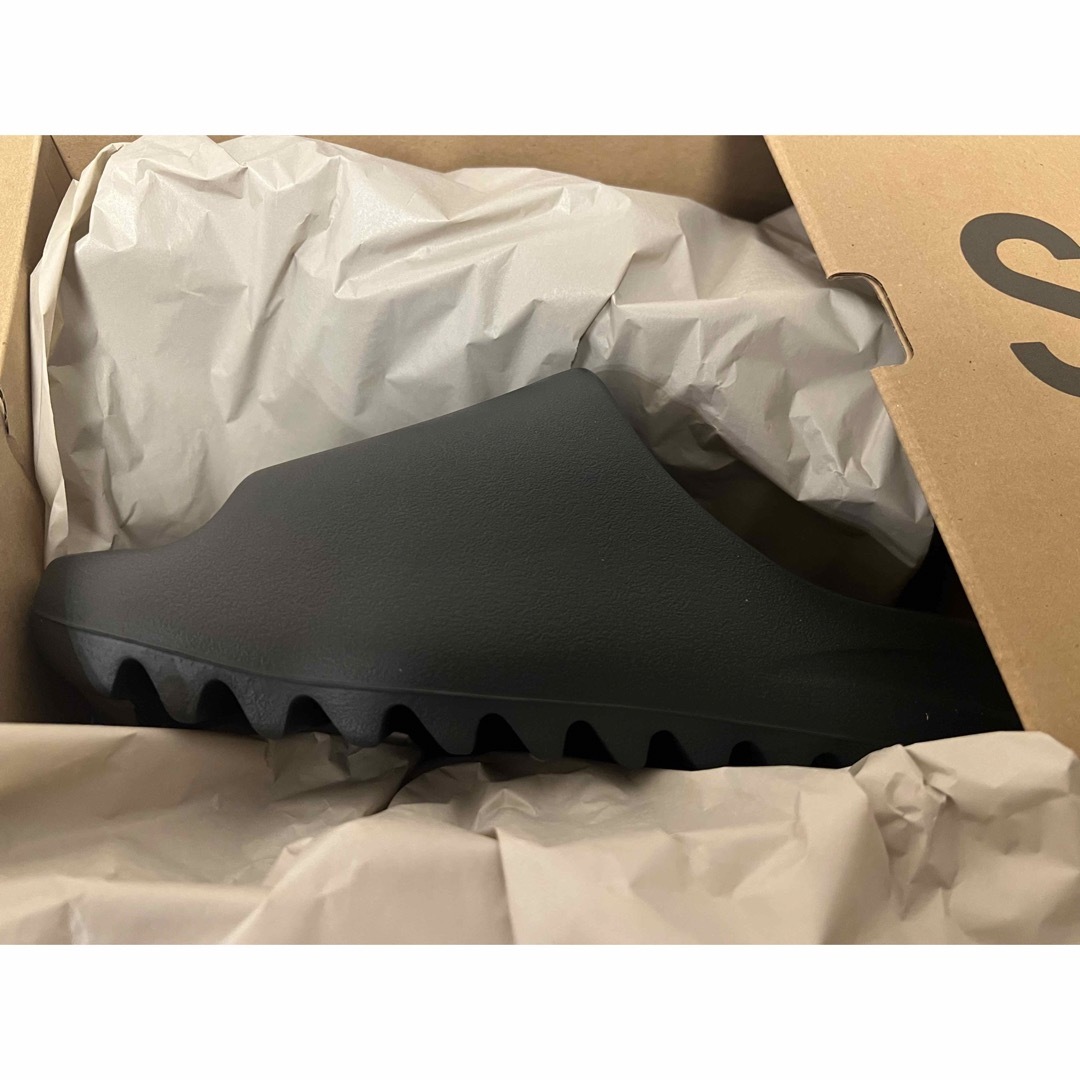YEEZY（adidas）(イージー)のYZY SLIDE メンズの靴/シューズ(サンダル)の商品写真
