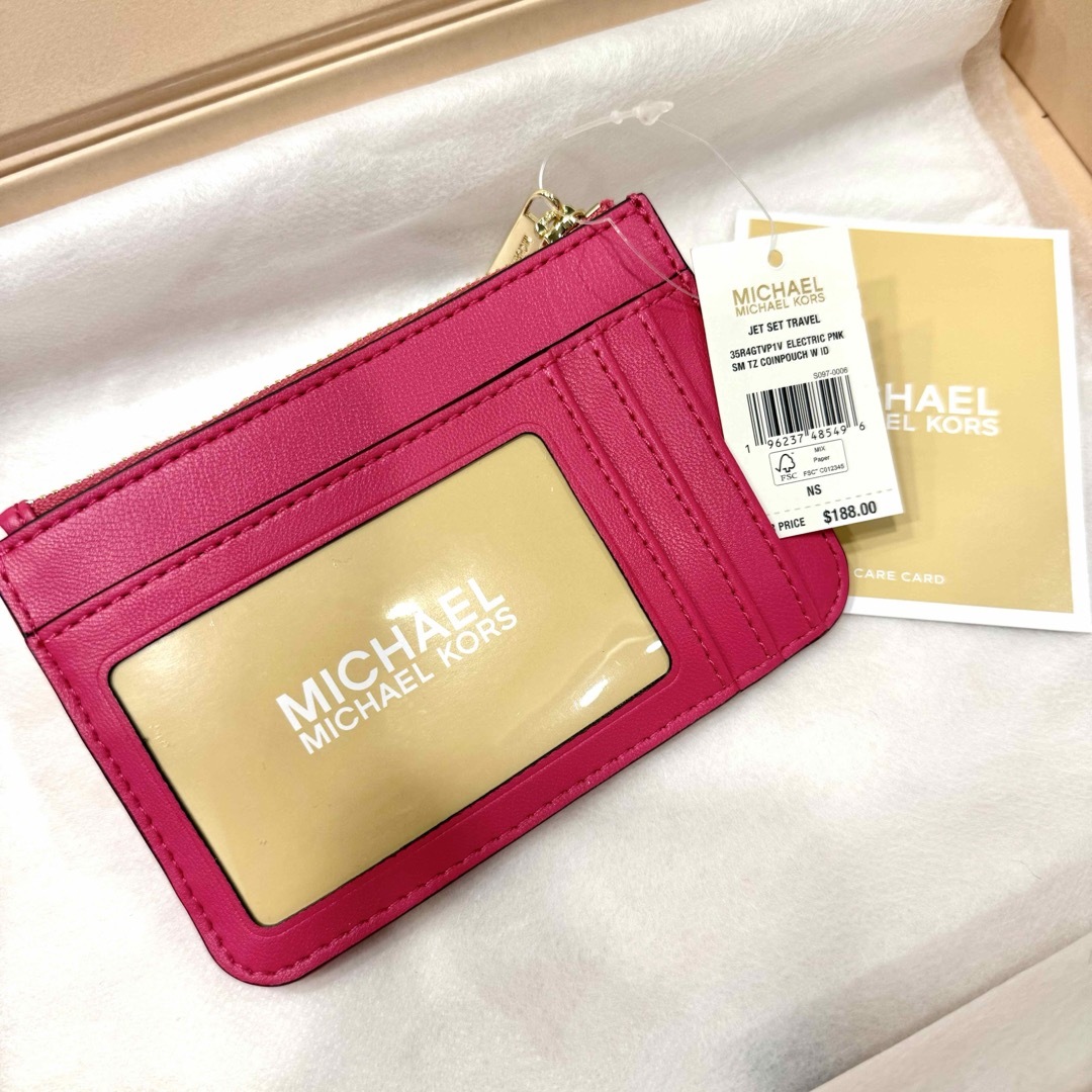 Michael Kors(マイケルコース)の【新品正規品】マイケルコース　ミニ財布 レディースのファッション小物(コインケース)の商品写真