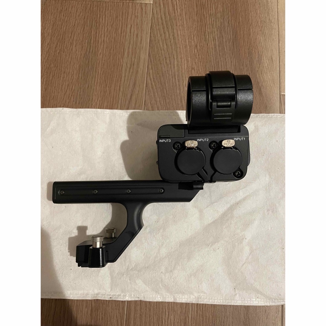 ソニー XLRハンドルユニット XLR-H1( FX3/FX30対応) ソニー XLRハンドルユニット XLR-H1( FX3/FX30対応)
