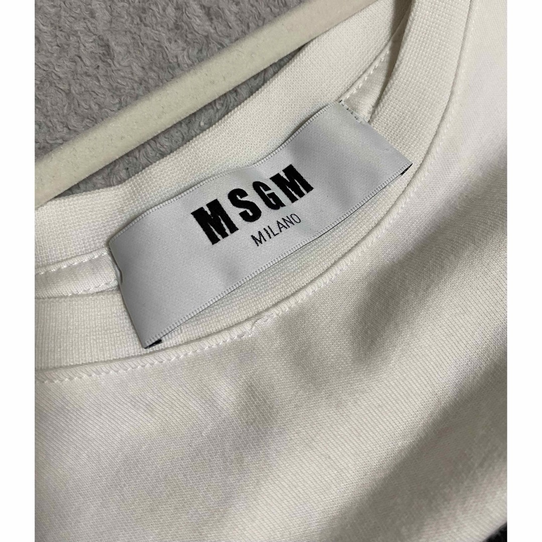 MSGM(エムエスジイエム)のMSGM エムエスジーエム ボックスロゴ Tシャツ レディースのトップス(Tシャツ(半袖/袖なし))の商品写真