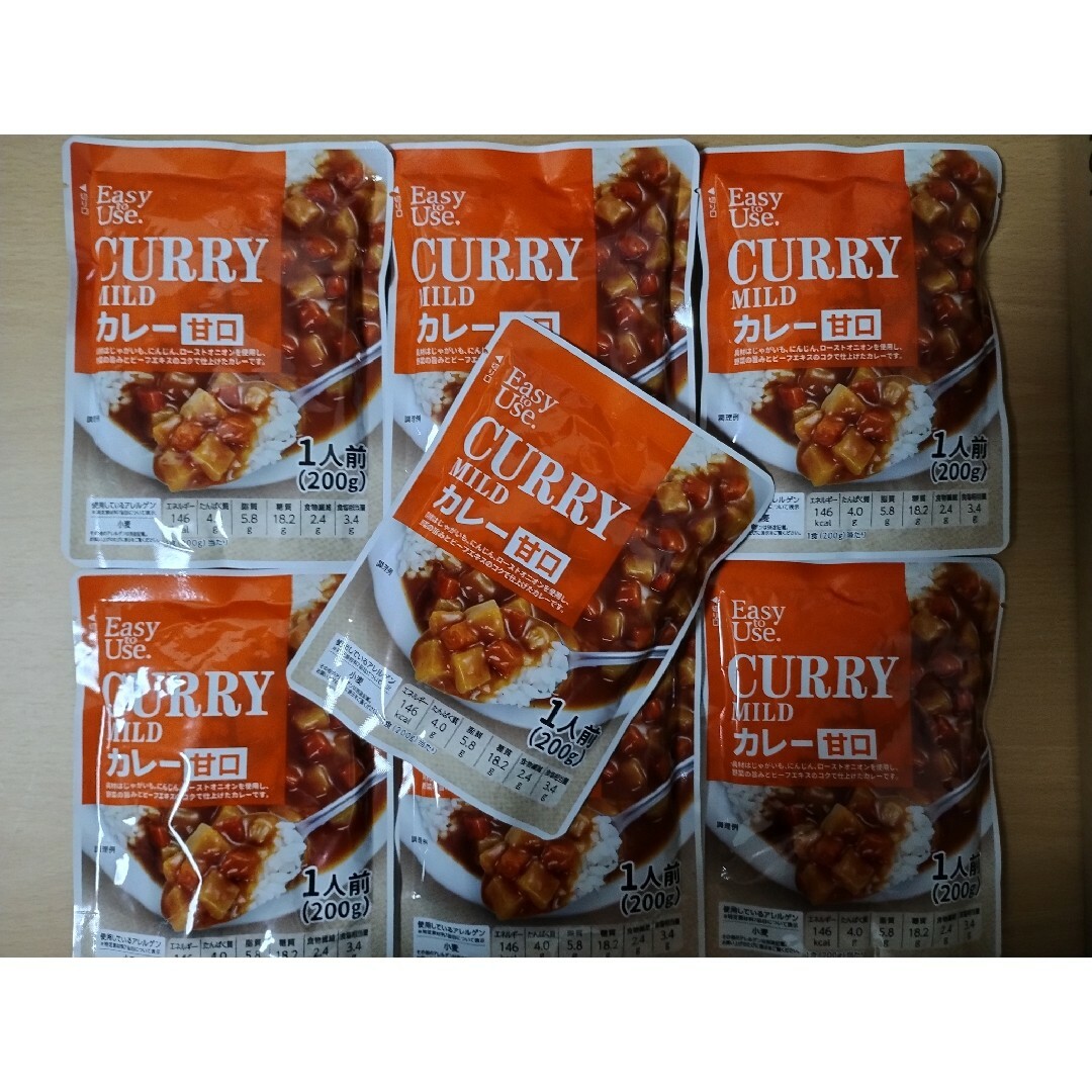 レトルトカレー　甘口　７袋 食品/飲料/酒の加工食品(レトルト食品)の商品写真