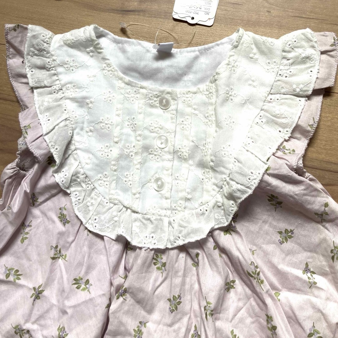 しまむら(シマムラ)の新品　100サイズ　ワンピース　花柄 キッズ/ベビー/マタニティのキッズ服女の子用(90cm~)(ワンピース)の商品写真