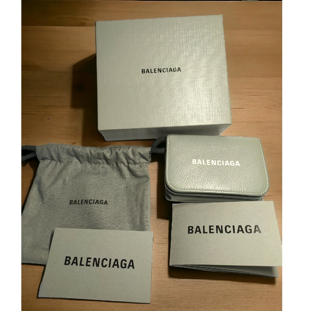 Balenciaga(バレンシアガ)のBALENCIAGA バレンシアガ 三つ折り財布  593813 コンパクト財布 レディースのファッション小物(財布)の商品写真