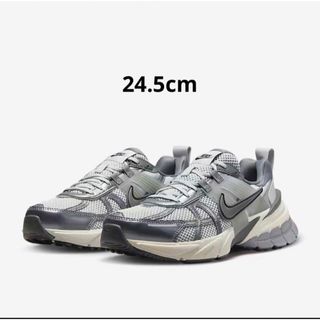 NIKE - 【NIKE meets emmi】W NIKE V2K RUN 24.5cmの通販 by 麗美's