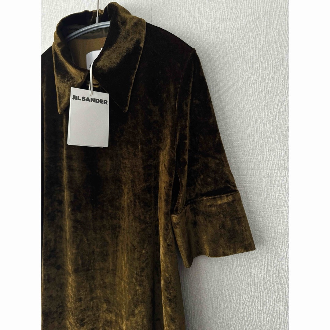 Jil Sander(ジルサンダー)の【新品】JIL SANDER ジルサンダー　ブラウン ベロア 半袖トップス レディースのトップス(シャツ/ブラウス(半袖/袖なし))の商品写真