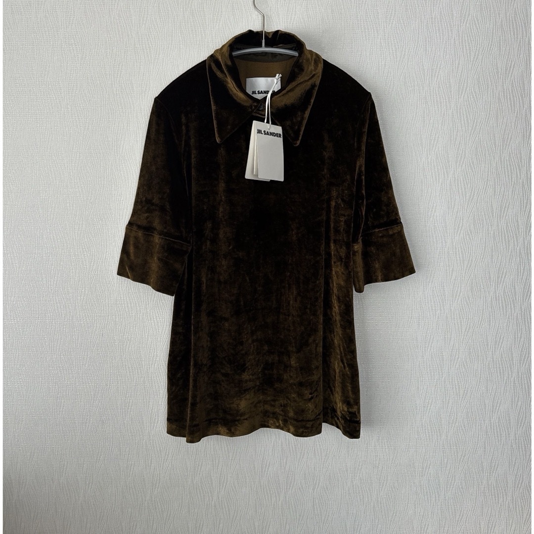 Jil Sander(ジルサンダー)の【新品】JIL SANDER ジルサンダー　ブラウン ベロア 半袖トップス レディースのトップス(シャツ/ブラウス(半袖/袖なし))の商品写真