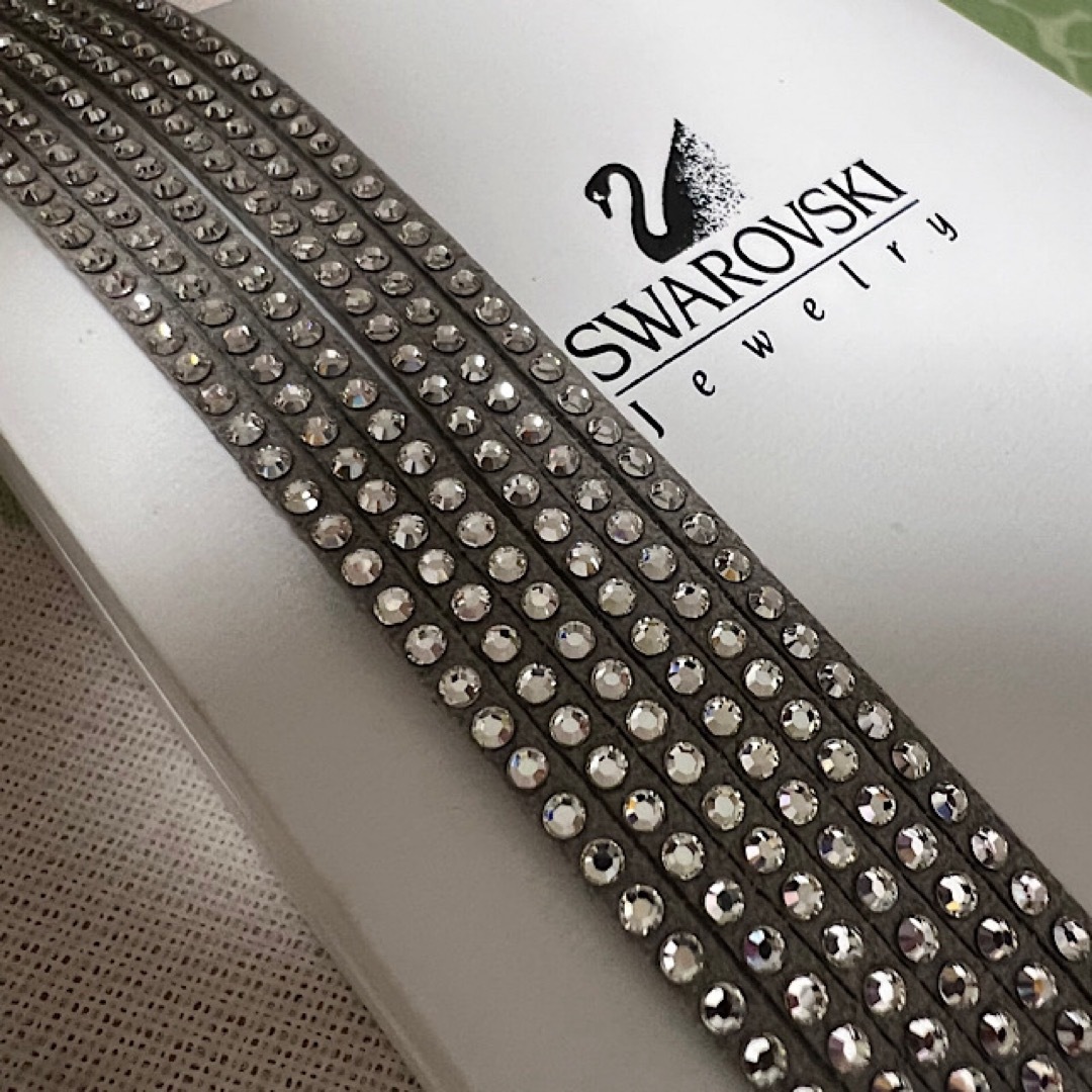 SWAROVSKI(スワロフスキー)のスワロフスキー スレイク  ブレスレット　2連 レディースのアクセサリー(ブレスレット/バングル)の商品写真