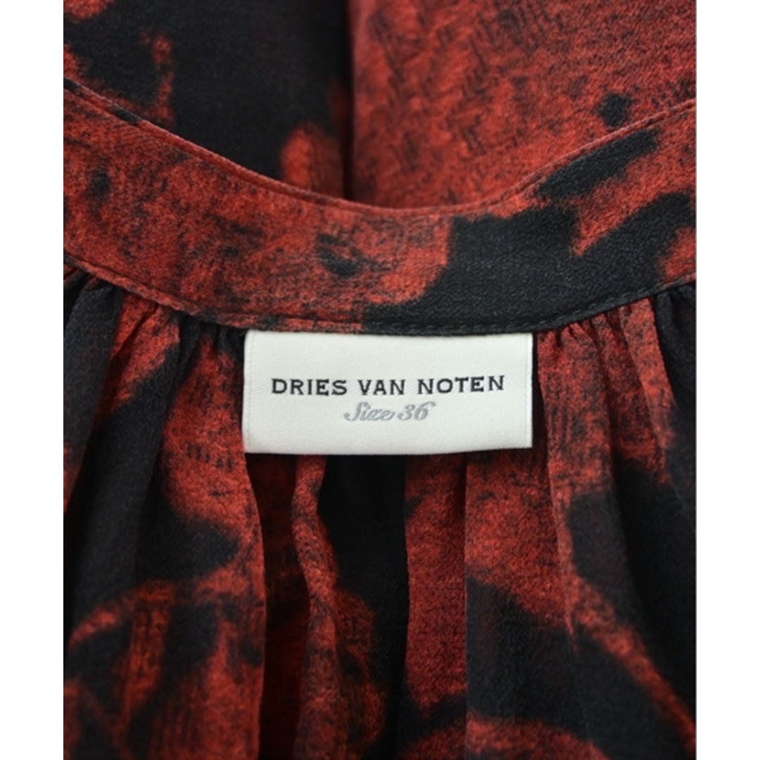 DRIES VAN NOTEN(ドリスヴァンノッテン)のDRIES VAN NOTEN ブラウス 36(XS位) 黒x赤(総柄) 【古着】【中古】 レディースのトップス(シャツ/ブラウス(長袖/七分))の商品写真