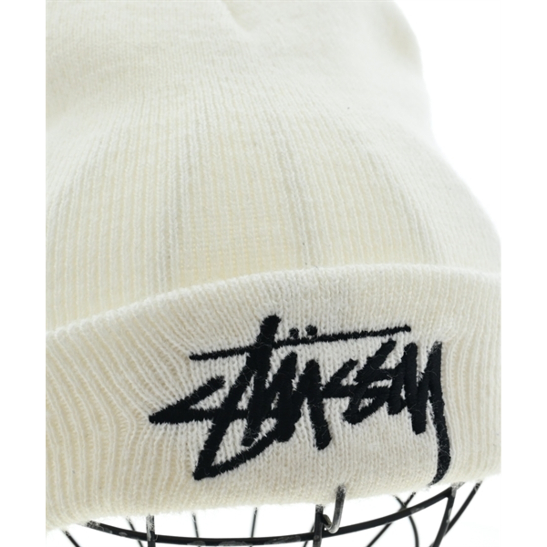 STUSSY(ステューシー)のSTUSSY ステューシー ニットキャップ・ビーニー - 白 【古着】【中古】 メンズの帽子(ニット帽/ビーニー)の商品写真