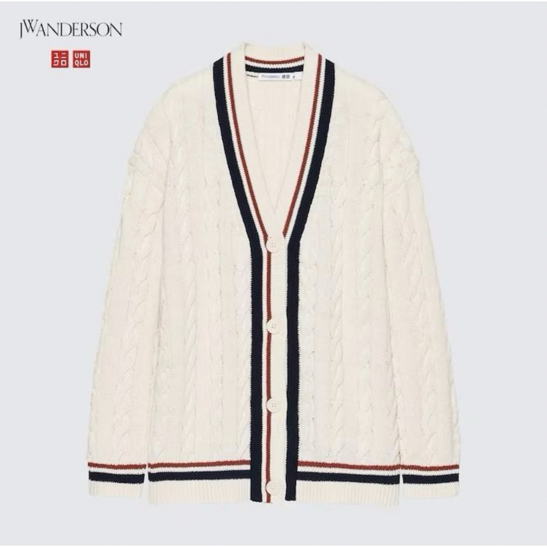 J.W.ANDERSON(ジェイダブリューアンダーソン)のユニクロ jw anderson クリケットカーディガン　新品未使用 レディースのトップス(カーディガン)の商品写真