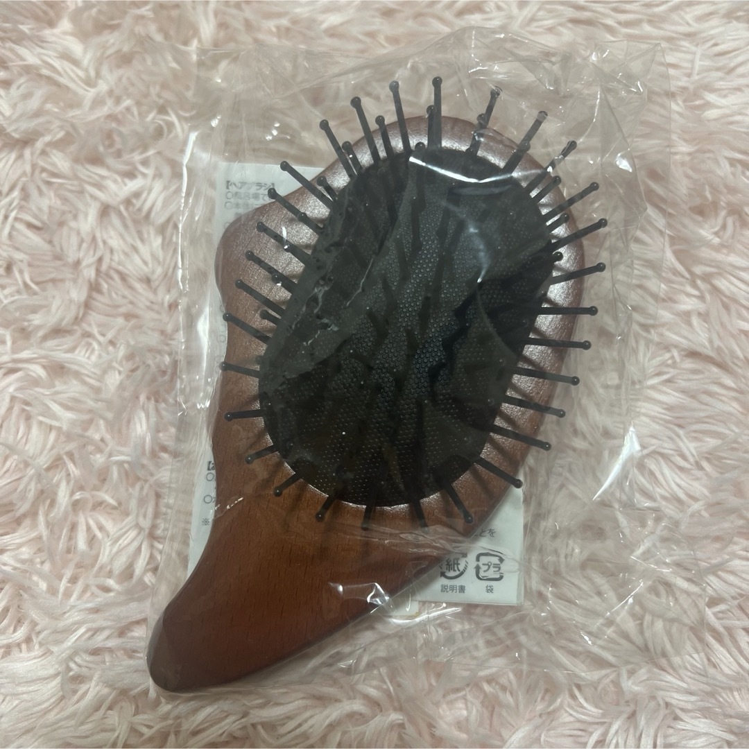 nairo カッサブラシ コスメ/美容のヘアケア/スタイリング(ヘアブラシ/クシ)の商品写真