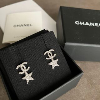 シャネル(CHANEL)の美品★CHANEL  コメットピアス　星(ピアス)