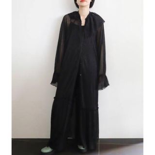 シティショップ(CITYSHOP)の【新品未使用】CITY SHOP LAME PLEATS DRESS Mサイズ(ロングワンピース/マキシワンピース)