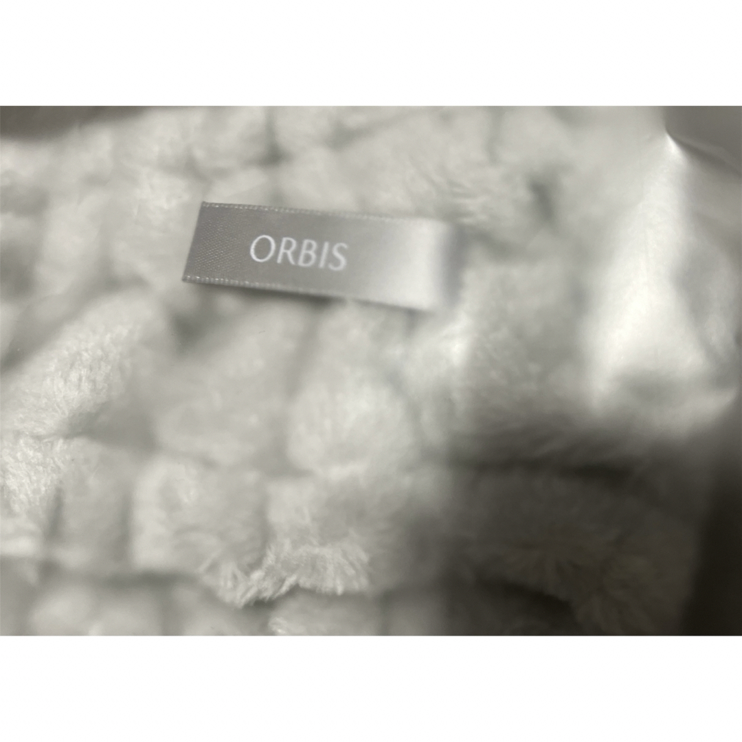 ORBIS(オルビス)の❣️現品限り❣️ORBIS オルビス　ヘアバンド　髪留め　グレー　未使用　未開封 レディースのヘアアクセサリー(ヘアバンド)の商品写真