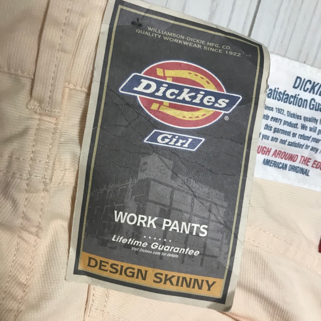 Dickies(ディッキーズ)の新品未使用タグ付き着丈100股下74ワークパンツdickiesディッキーズ レディースのパンツ(ワークパンツ/カーゴパンツ)の商品写真