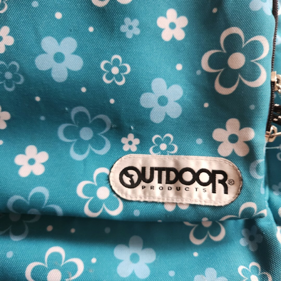 OUTDOOR(アウトドア)のOUTDOORジュニアリュック レディースのバッグ(リュック/バックパック)の商品写真