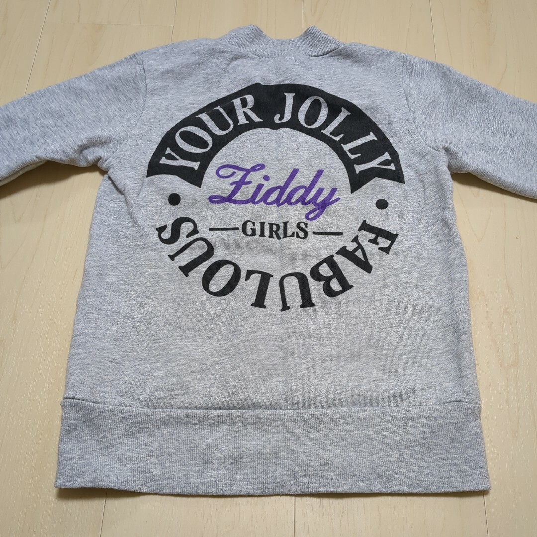 ZIDDY(ジディー)のジディ トレーナー スウェット 長袖 120 130 キッズ/ベビー/マタニティのキッズ服女の子用(90cm~)(Tシャツ/カットソー)の商品写真