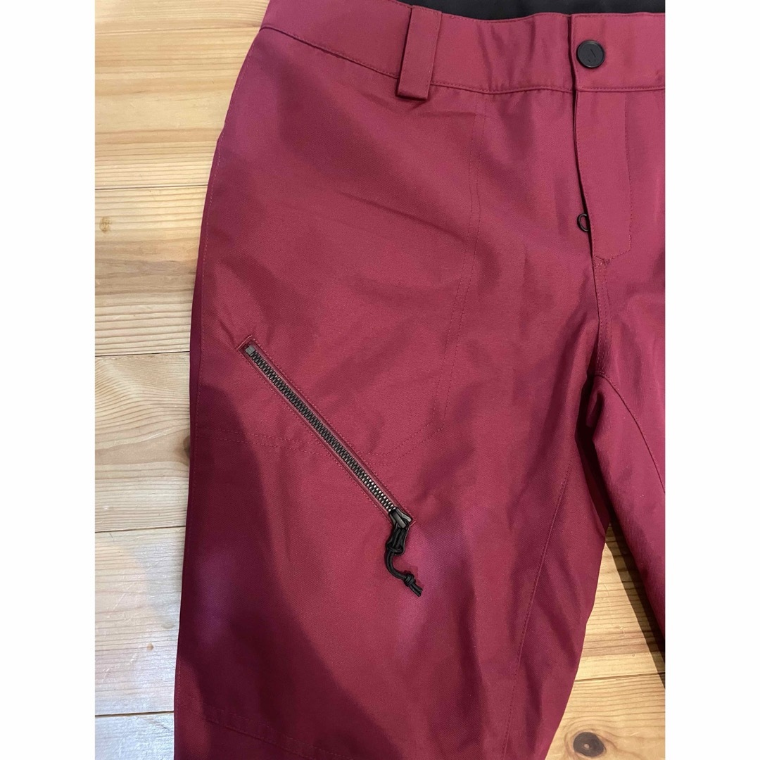VOLCOM ボルコム　スノーボードウェア　バートン　クイックシルバー　ヘリハン VOLCOM ボルコム スノーボードウェア バートン クイックシルバー