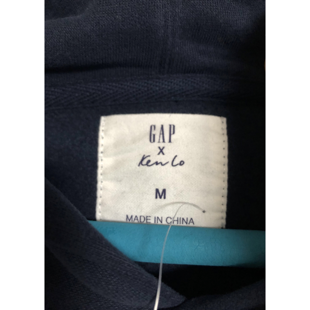 GAP(ギャップ)の【新品】GAP ギャップ KEN LO コラボ パーカー M ケンロー メンズのトップス(パーカー)の商品写真