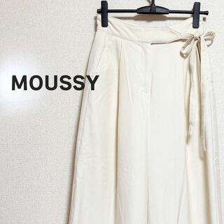 マウジー(moussy)のMOUSSY マウジー　パンツ　ワイド　白　ホワイト　ウエストリボン　体型隠し(カジュアルパンツ)