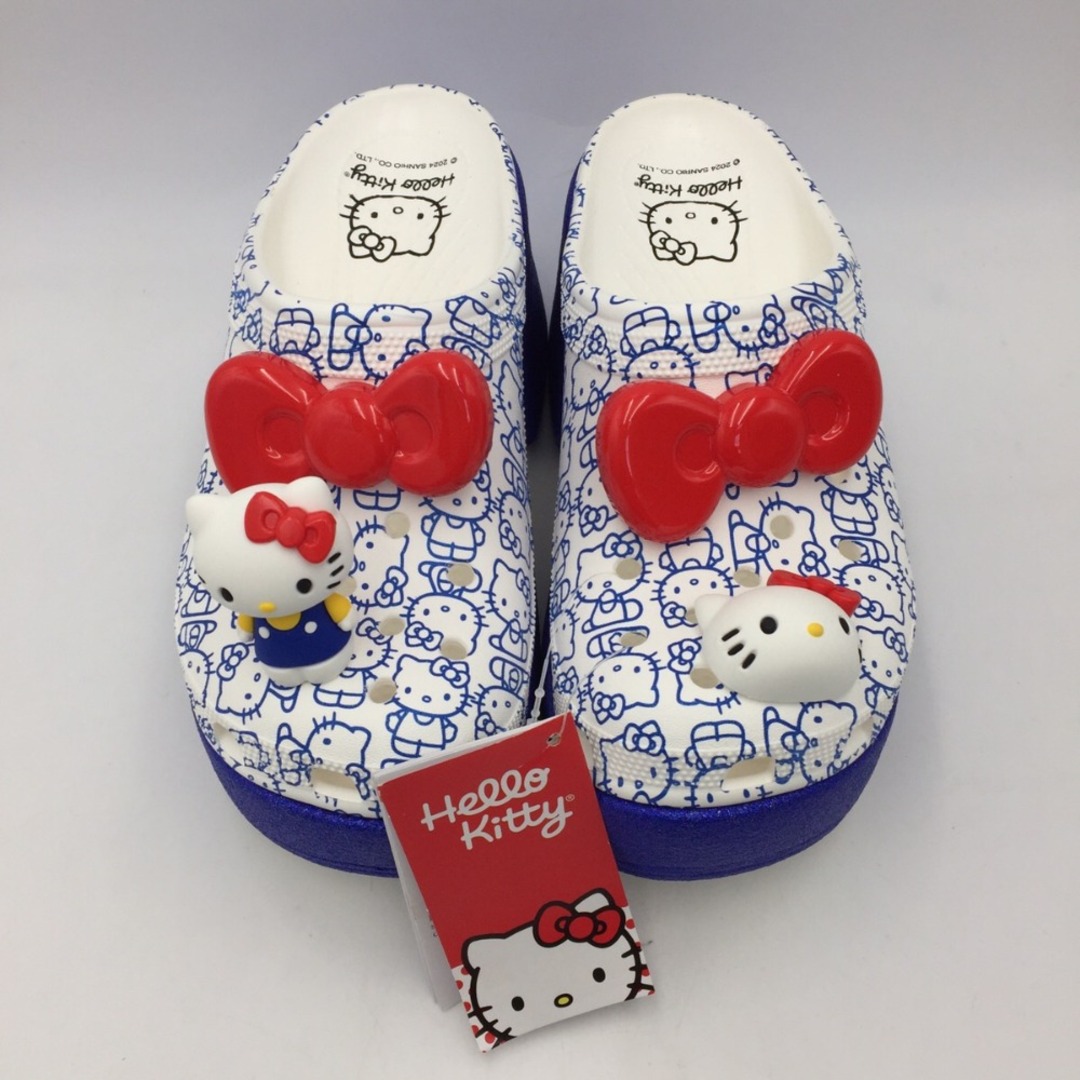 crocs(クロックス)のcrocs HelloKitty コレクション サイレンクロッグ ホワイト×ブルー 23.0cm 未使用品 レディースの靴/シューズ(サンダル)の商品写真