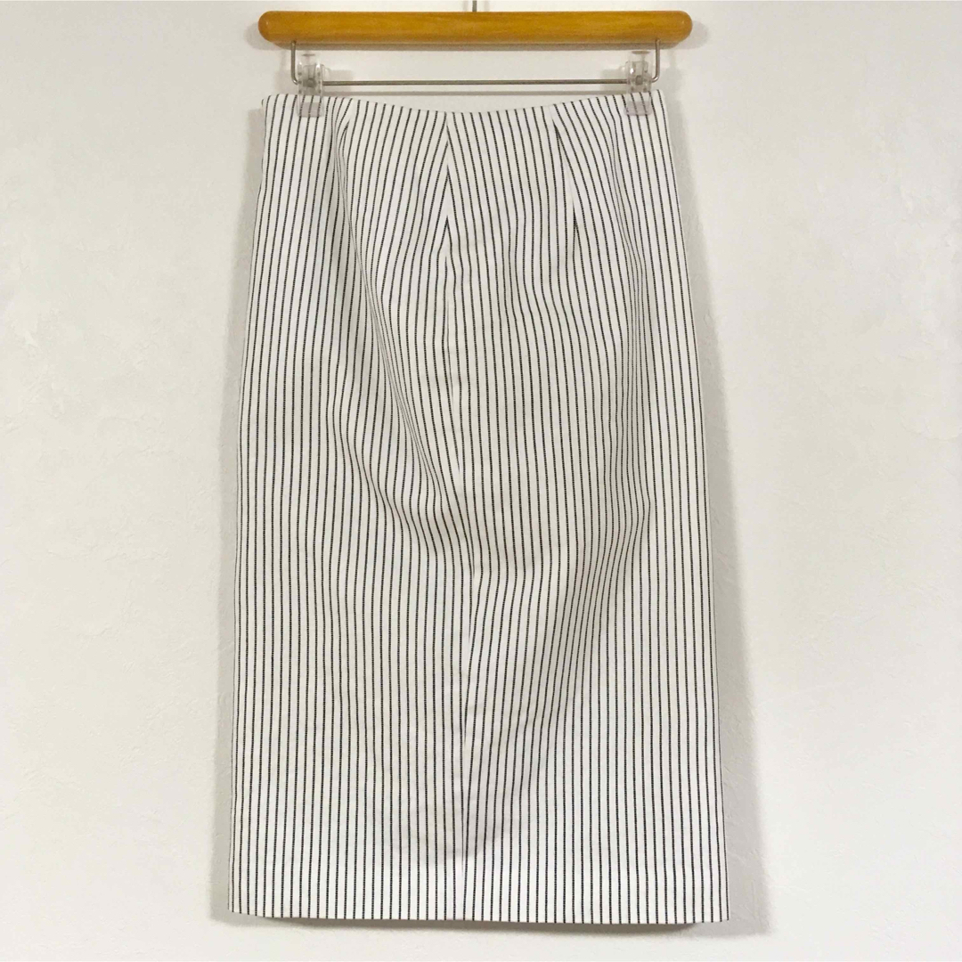 LE CIEL BLEU(ルシェルブルー)のルシェルブルー ストライプスカート　タイトスカート レディースのスカート(ひざ丈スカート)の商品写真
