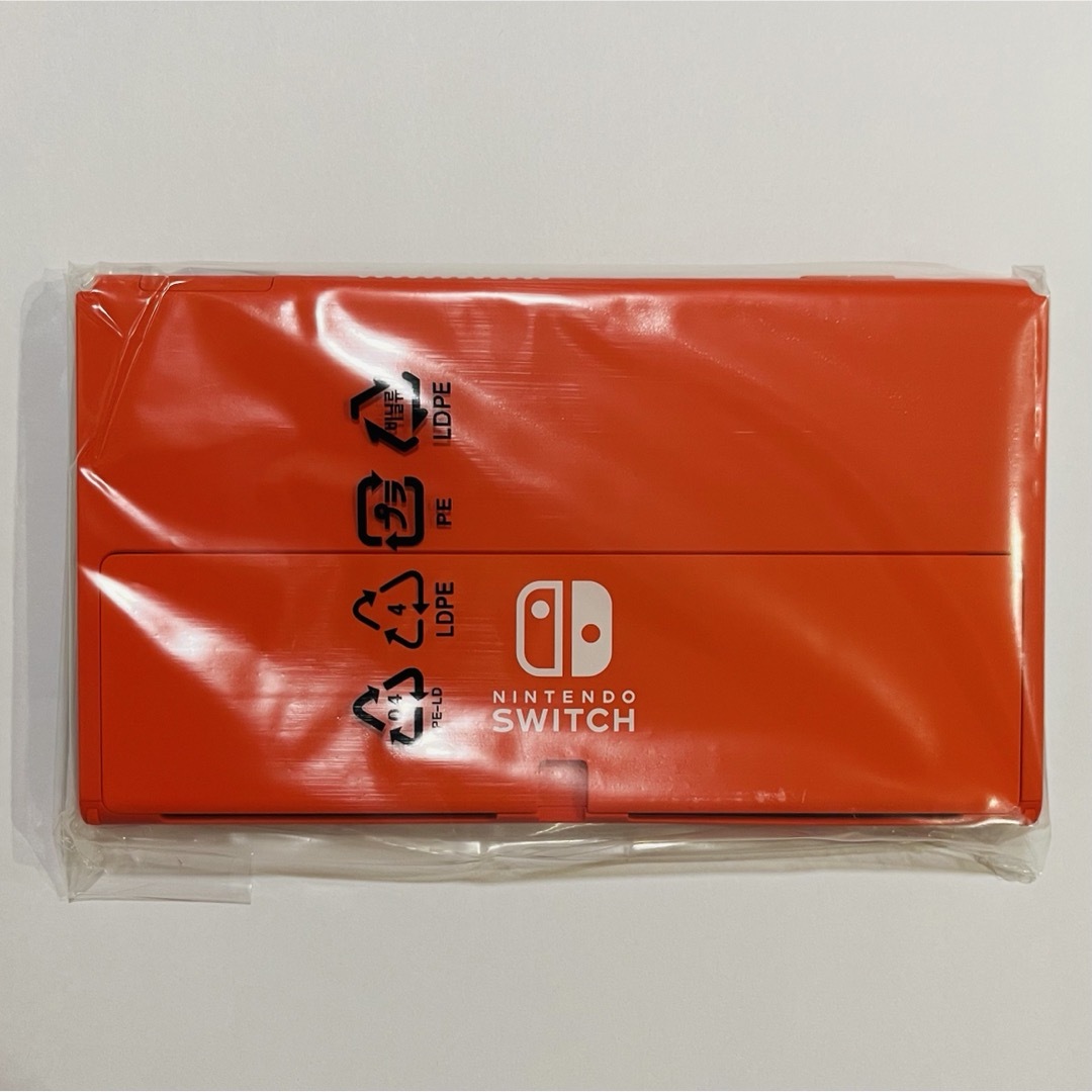 Nintendo Switch(ニンテンドースイッチ)の有機EL  新品 nintendo switch 本体 ニンテンドー マリオ エンタメ/ホビーのゲームソフト/ゲーム機本体(家庭用ゲーム機本体)の商品写真