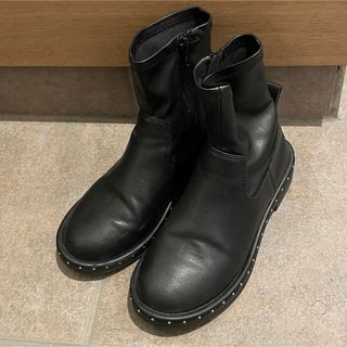 ザラキッズ(ZARA KIDS)のザラ キッズ スタッズ ブーツ EU30 19cm(ブーツ)