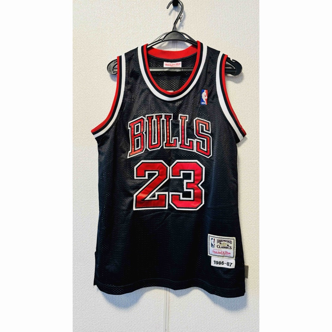 MITCHELL & NESS(ミッチェルアンドネス)のミッチェルアンドネス ブルズ ジョーダン オーセンティック ジャージ M スポーツ/アウトドアのスポーツ/アウトドア その他(バスケットボール)の商品写真