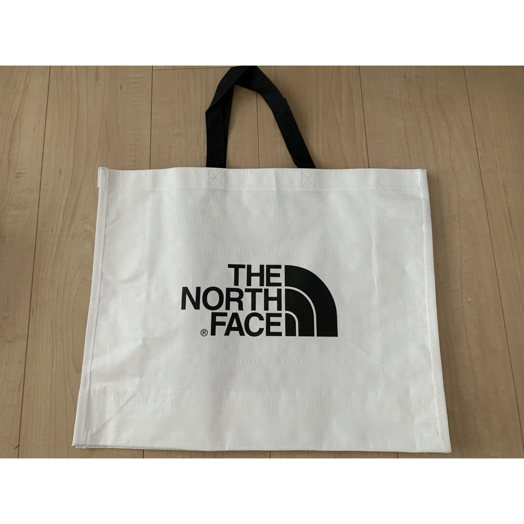 THE NORTH FACE(ザノースフェイス)のノースフェイス M ショッパー トート レディースのバッグ(トートバッグ)の商品写真