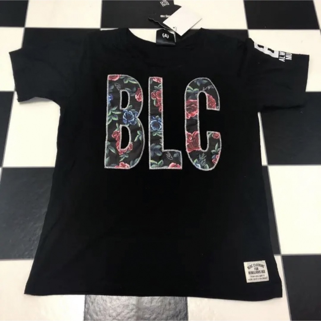 BLOC(ブロック)のBLOC 130 ロゴ 花柄 キッズ/ベビー/マタニティのキッズ服男の子用(90cm~)(Tシャツ/カットソー)の商品写真