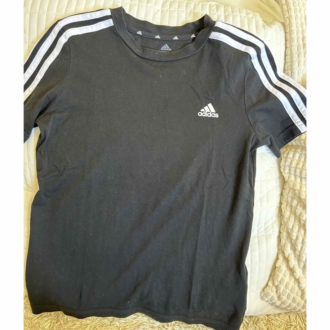 adidas(アディダス)のadidas140サイズ セット キッズ/ベビー/マタニティのキッズ服男の子用(90cm~)(Tシャツ/カットソー)の商品写真