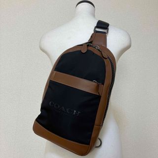 コーチ(COACH)のコーチ　COACH ボディバッグ　ショルダーバッグ　ブラウン　ブラック(ボディーバッグ)