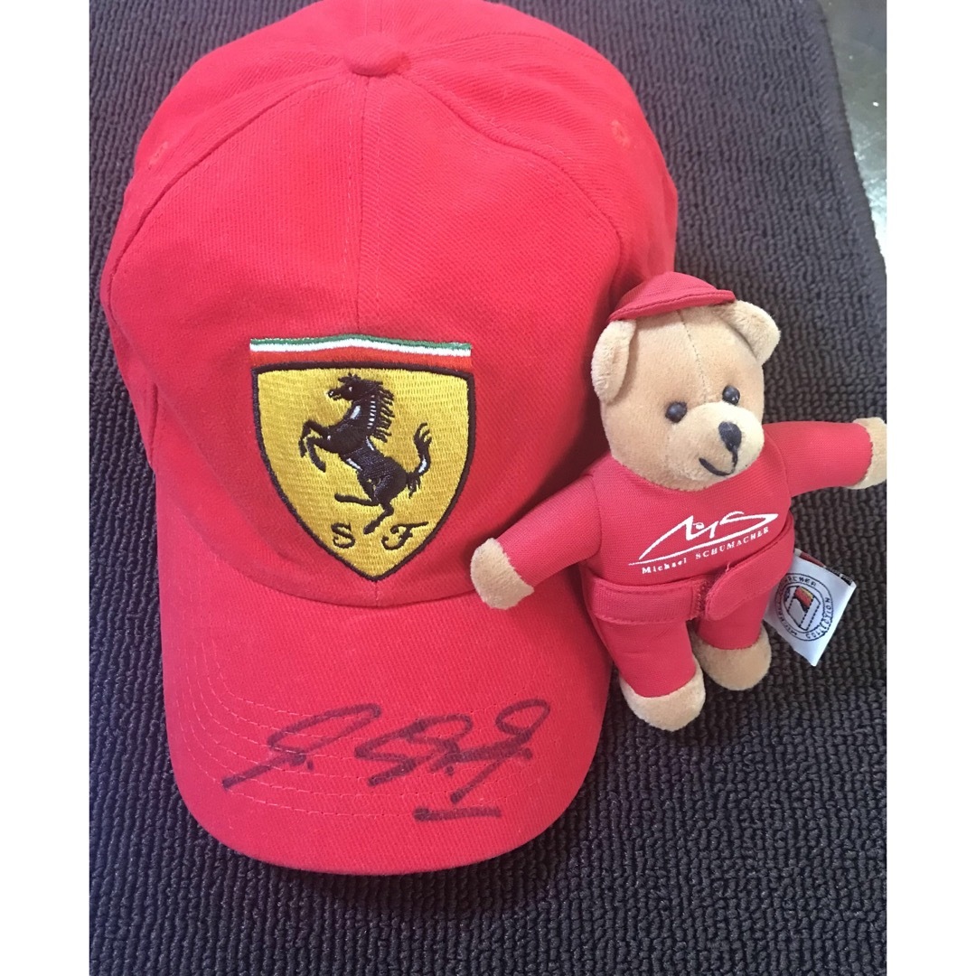 Ferrari(フェラーリ)のフェラーリキャップ（直筆サイン入り） スポーツ/アウトドアのゴルフ(その他)の商品写真