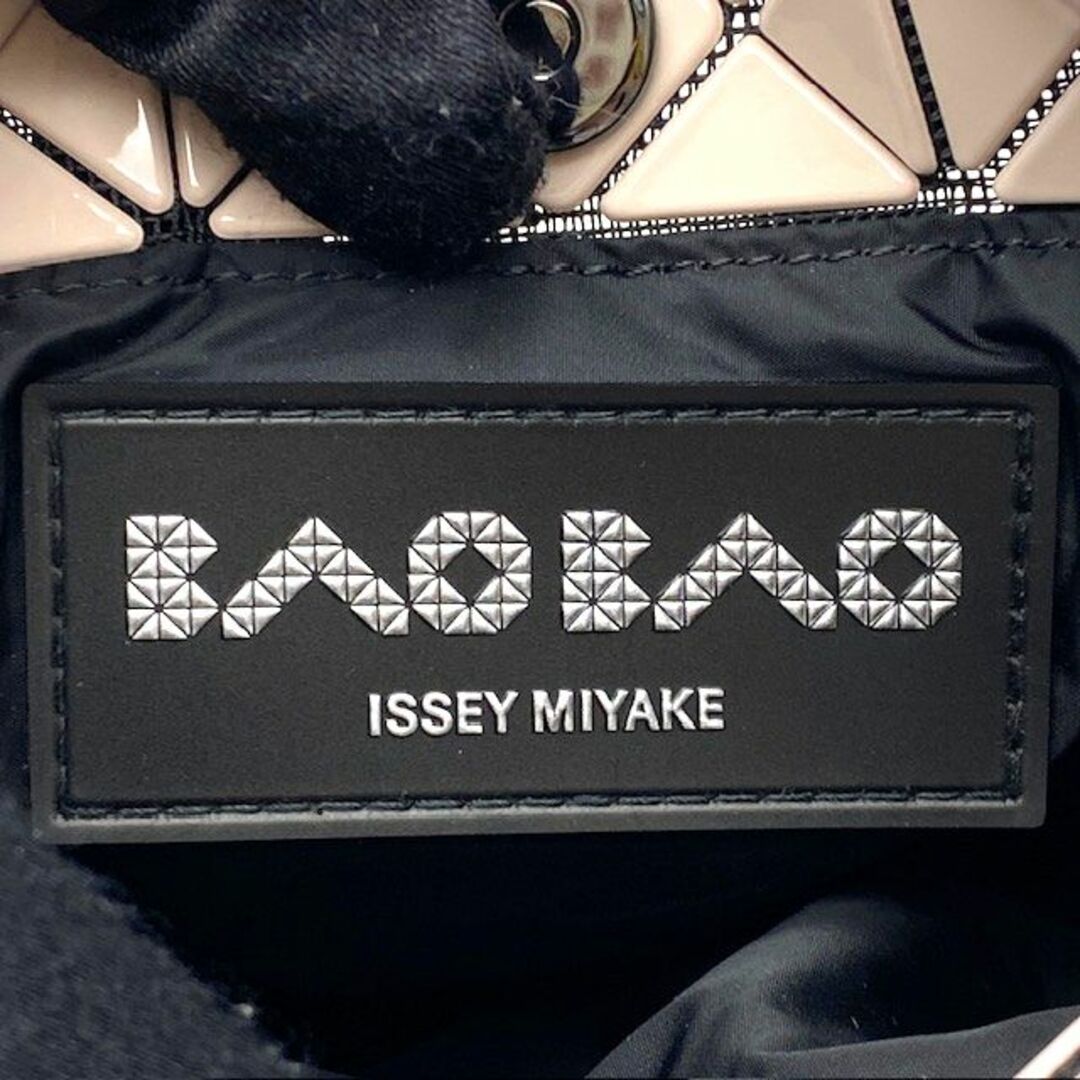 BaoBaoIsseyMiyake(バオバオイッセイミヤケ)のＢＡＯＢＡＯ バオバオ ＬＵＣＥＮＴ ＮＥＳＴ ショルダーポーチ ＢＢ３１－ＡＧ６７１－４７ ＩＳＳＥＹ ＭＩＹＡＫＥ ショルダーバッグ 鞄 レディース メンズ サコッシュ レディースのバッグ(ショルダーバッグ)の商品写真