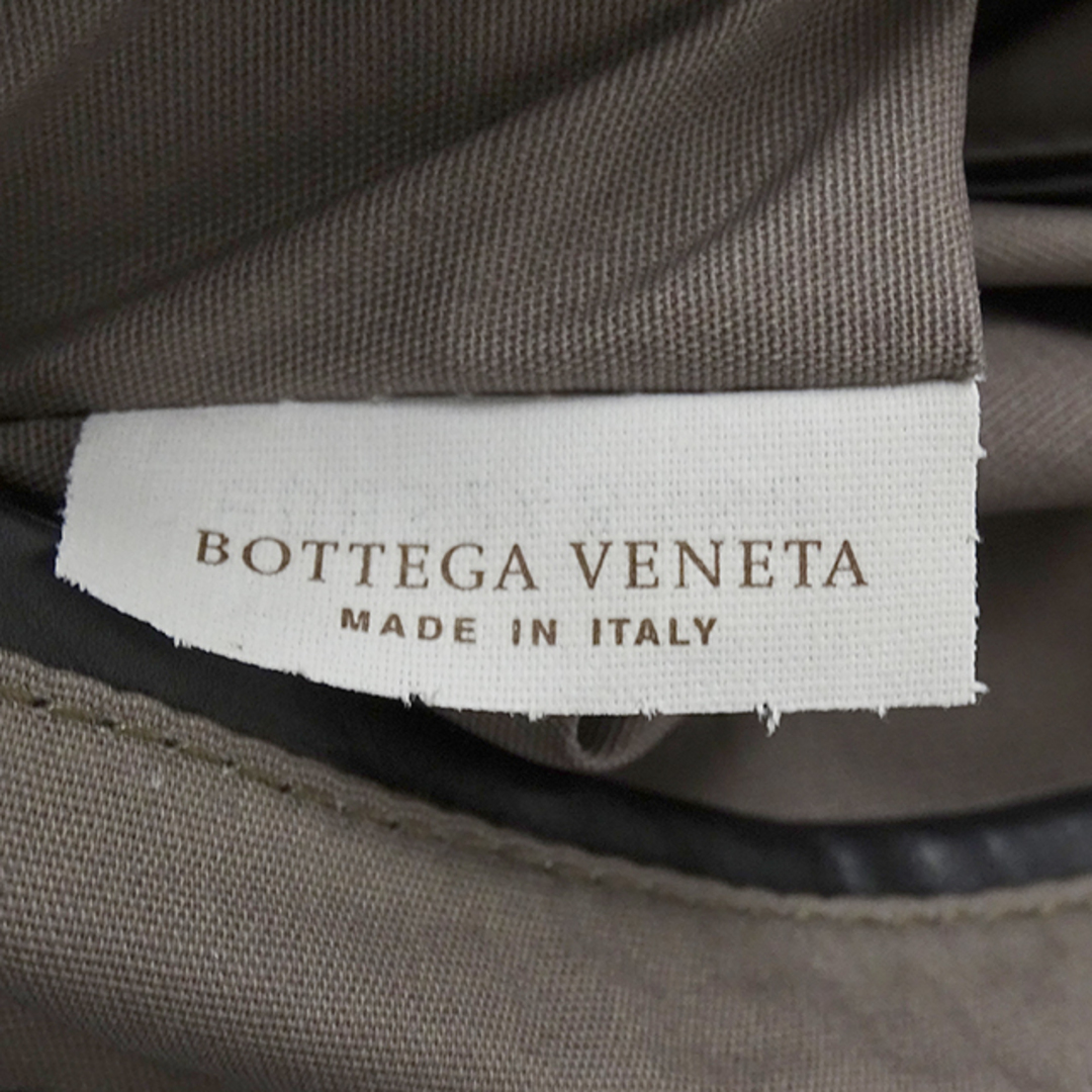 Bottega Veneta(ボッテガヴェネタ)のボッテガ・ヴェネタ BOTTEGAVENETA バッグ メンズ ブランド イントレチャート ショルダーバッグ レザー ブラック 548040 小さめ コンパクト おしゃれ カジュアル 黒 【中古】 メンズのバッグ(ショルダーバッグ)の商品写真