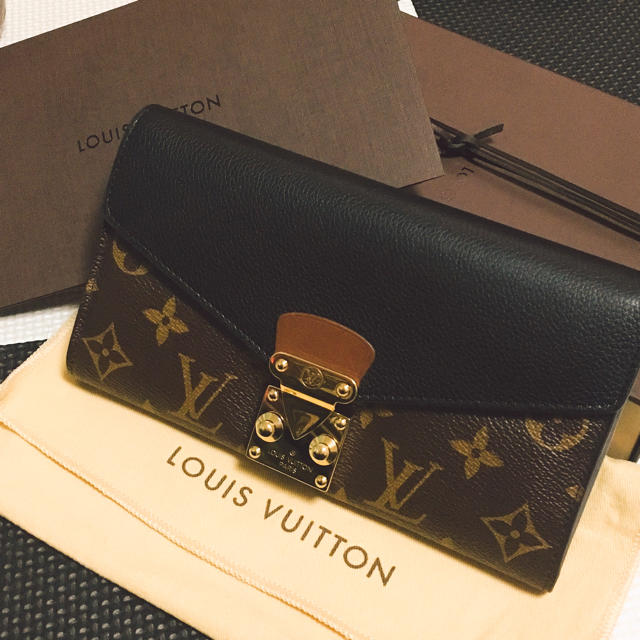 LOUIS VUITTON(ルイヴィトン)のルイヴィトン パラス  1週間取り置き中 レディースのファッション小物(財布)の商品写真